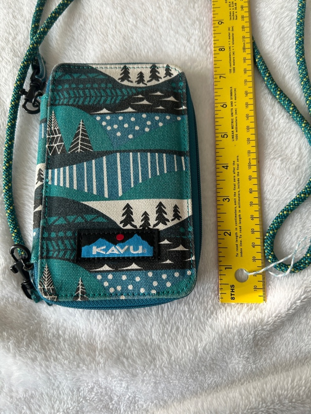 Kavu Teal and Black Patterned Crossbody wallet - Picture 5 of 6